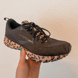 Brooks Revel 4 Leopard Print Running Shoe Size 11